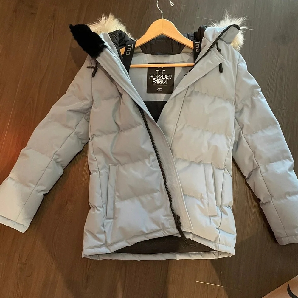 Jacket aritzia superpuff